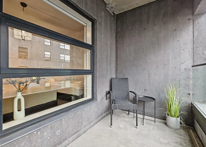 Harbour View 2Br & 2Ba City Center With Free Parking